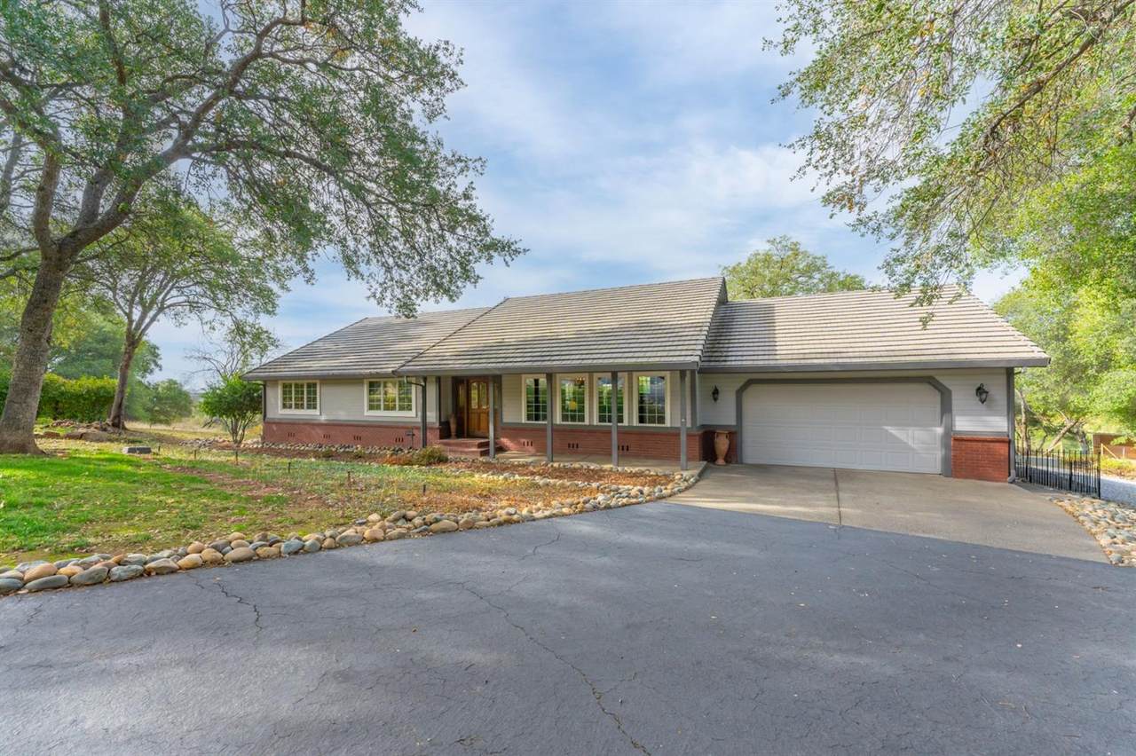 6600 Baralee Lane - Photo 1