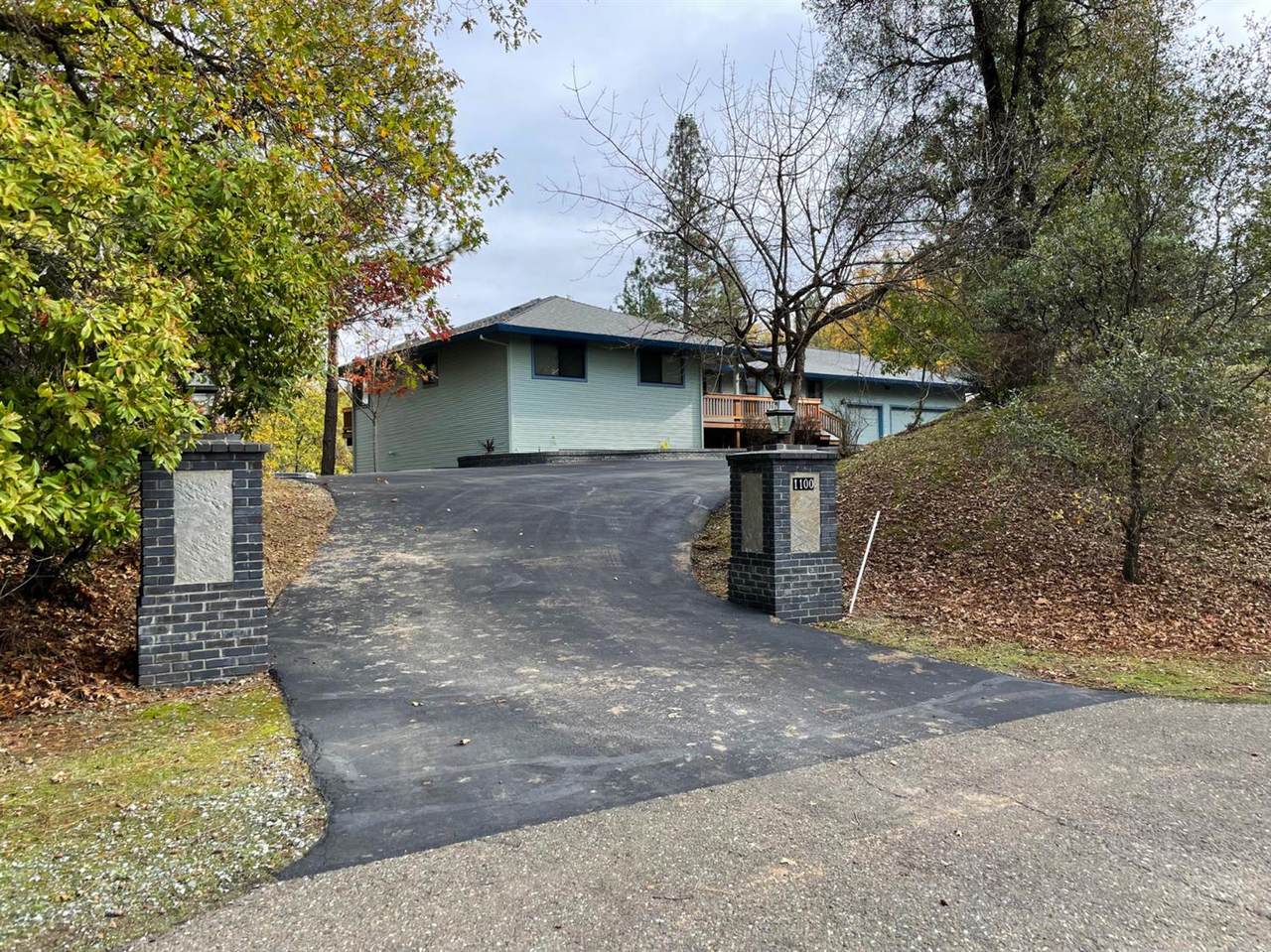 1100 Finch Road - Photo 1