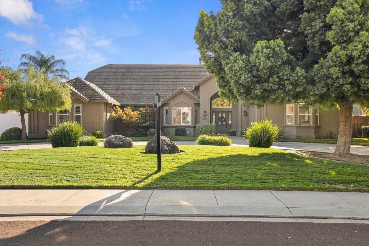 10498 Saint Andrews Court - Photo 1