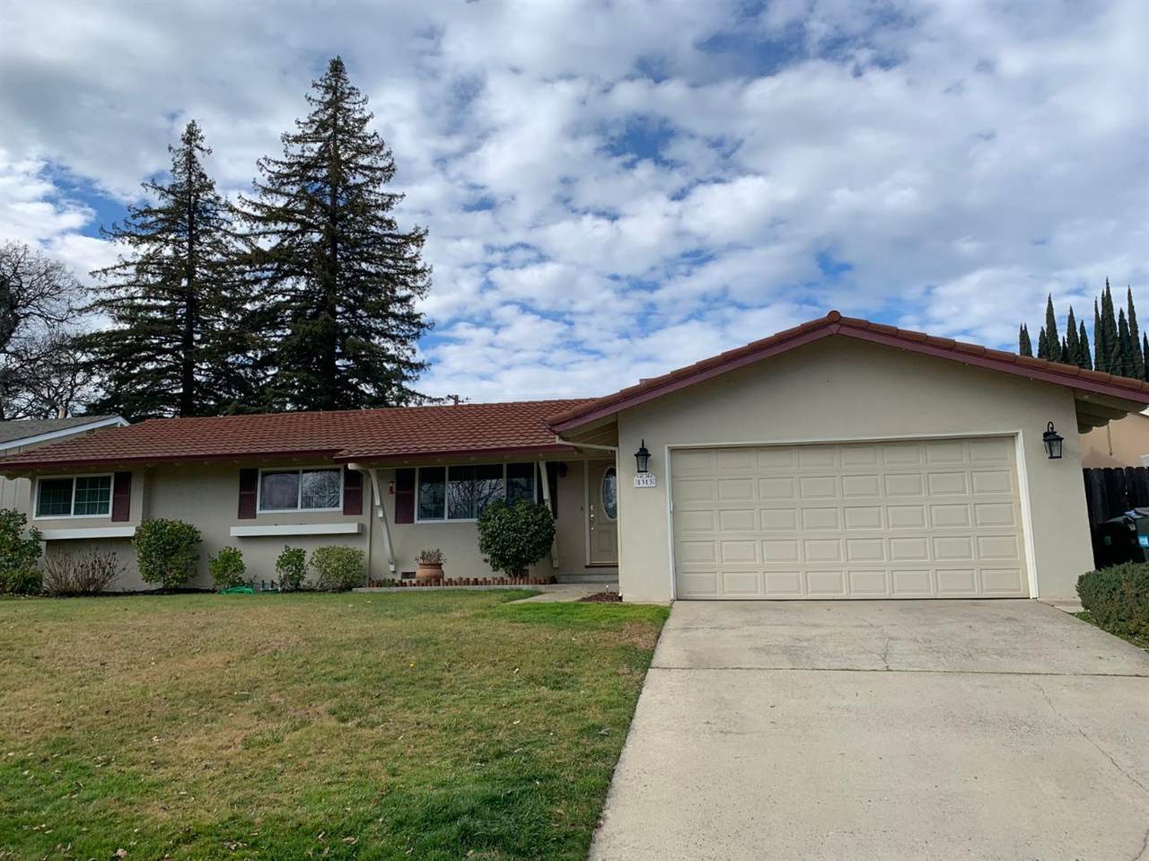 5313 Valonia Street - Photo 1