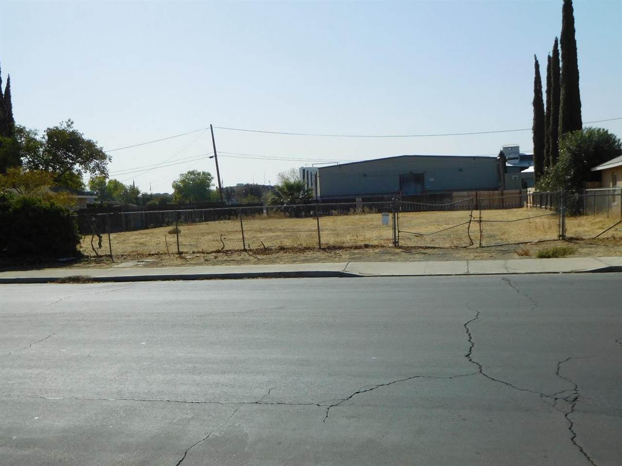 525 F Street - Photo 1