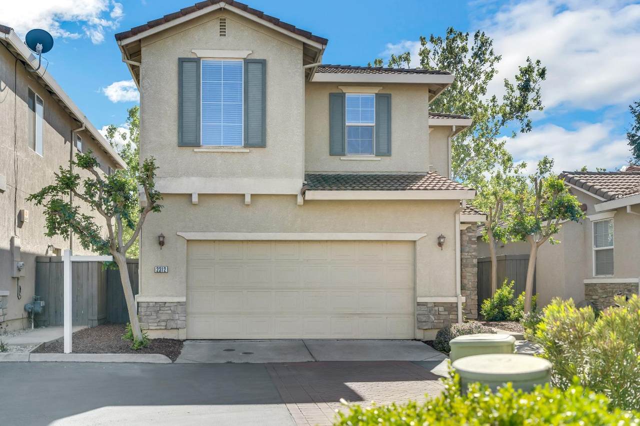 2312 Bayless Way - Photo 1