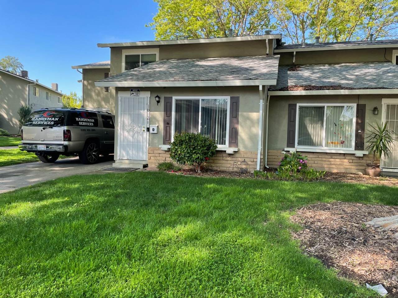 10121 Malaga Way - Photo 1