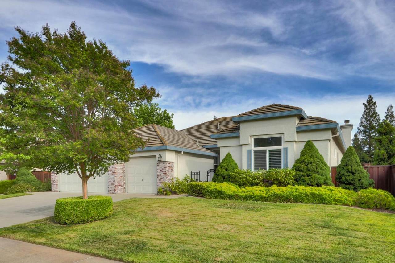 9994 Savona Drive - Photo 1
