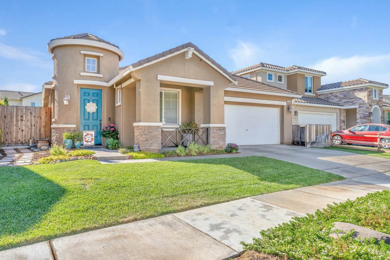 1632 Maidencane Way - Photo 1