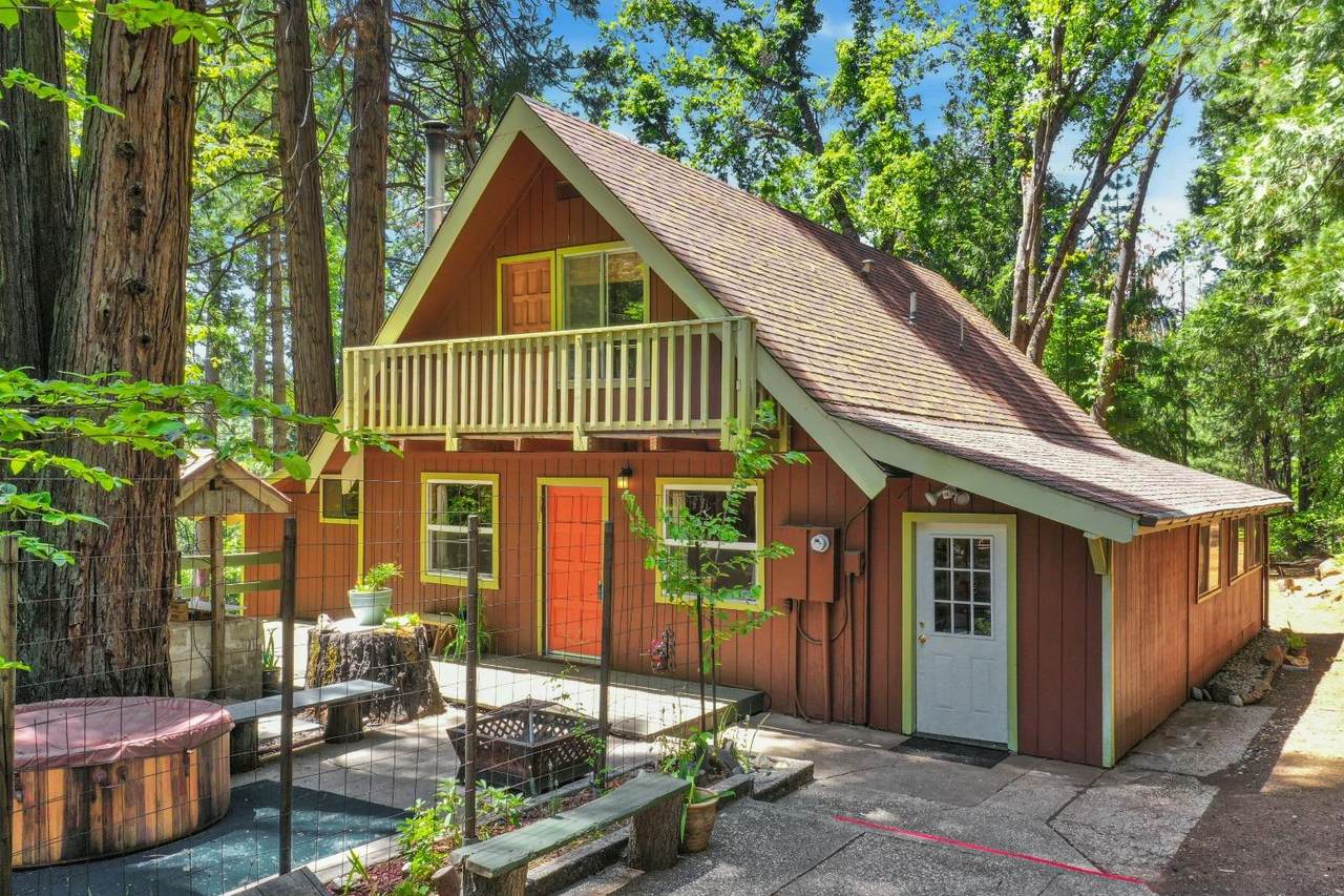 34348 Towle Road - Photo 1