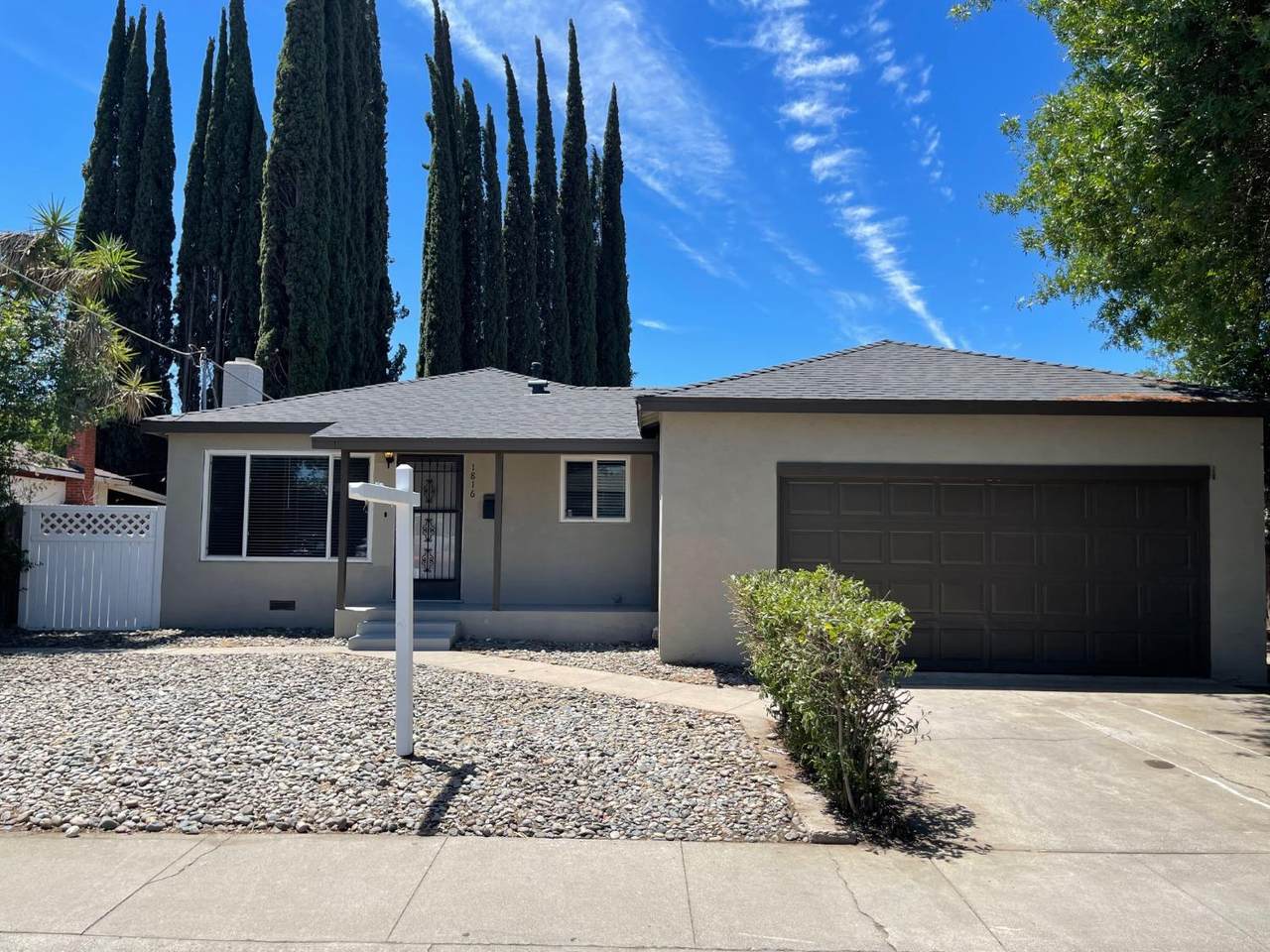 1816 Silverwood Ave - Photo 1