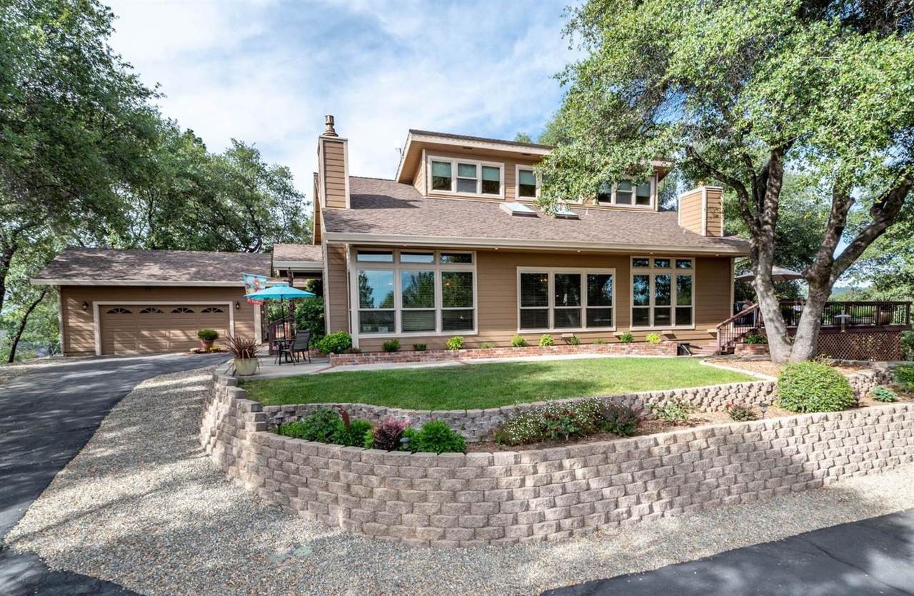 4561 Canyon Valley Road - Photo 1