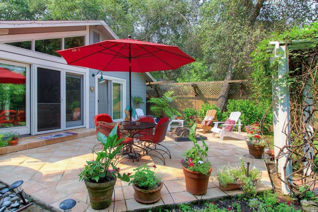 385 Walnut Avenue - Photo 1