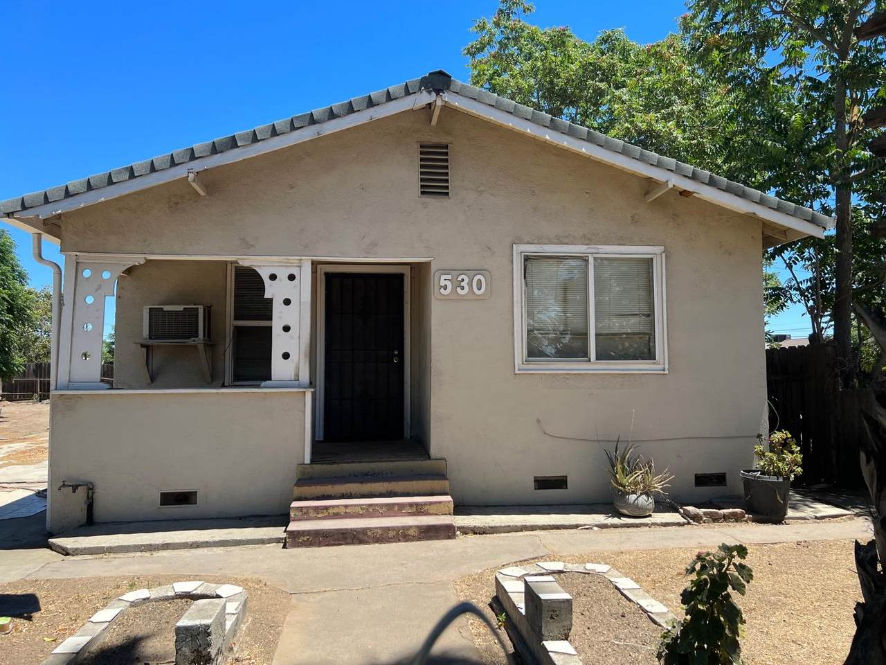 530 Pershing Avenue - Photo 1