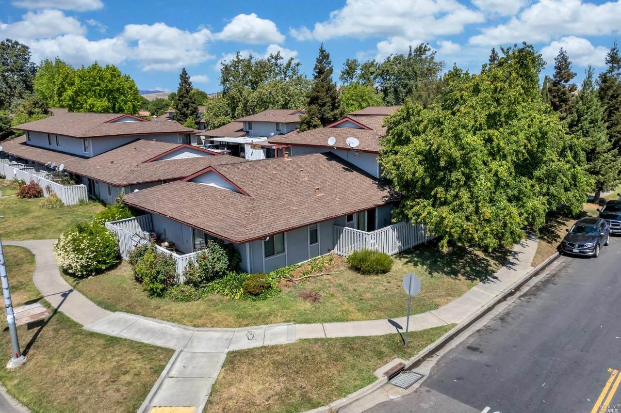118 Villa Court - Photo 1