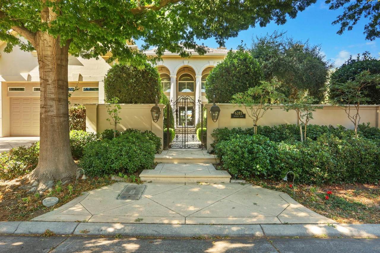 6285 Crooked Stick Circle - Photo 1