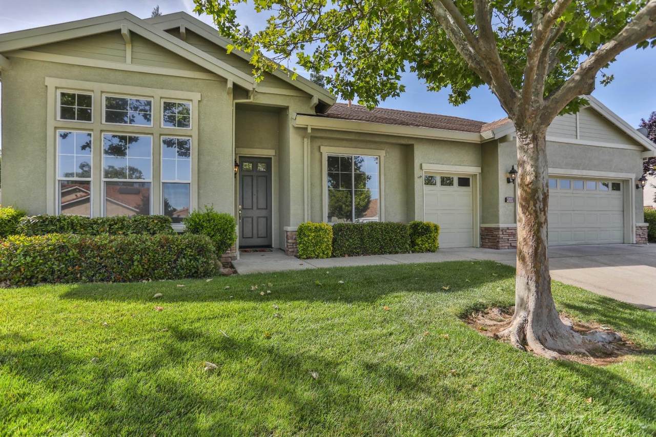 4509 Scenic Drive - Photo 1