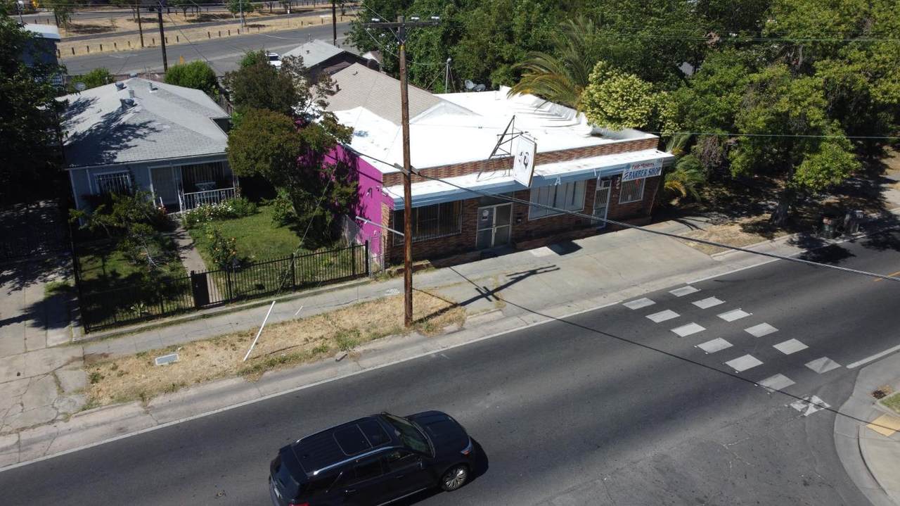 477 El Camino Avenue - Photo 1