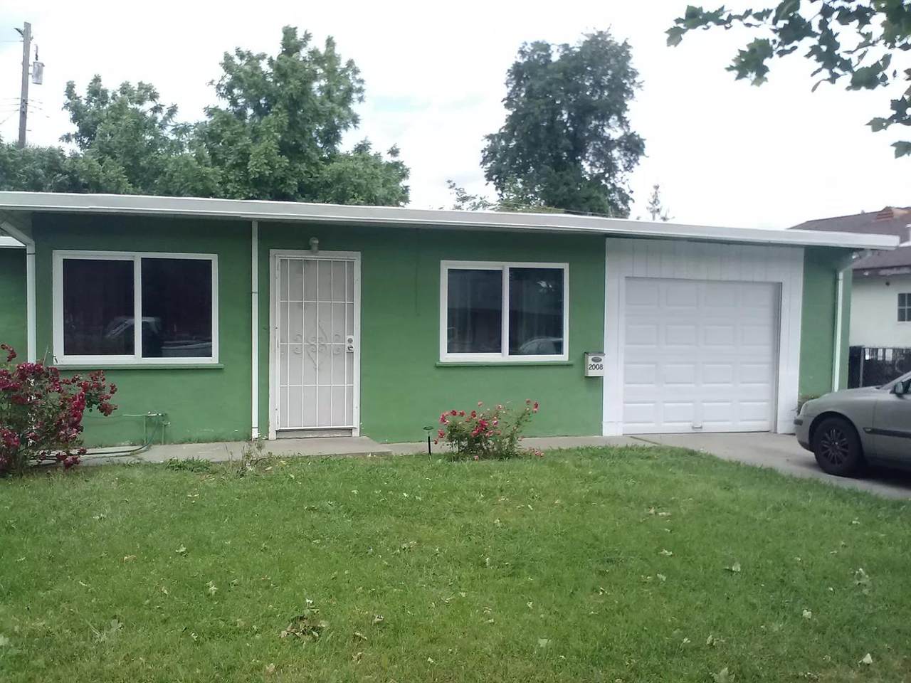 2008 Michigan Boulevard - Photo 1