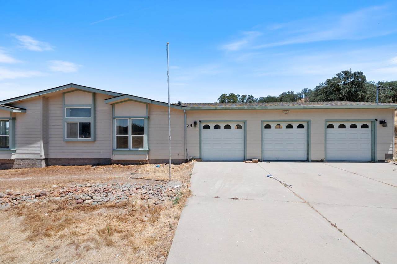 25 Dhawk Road - Photo 1