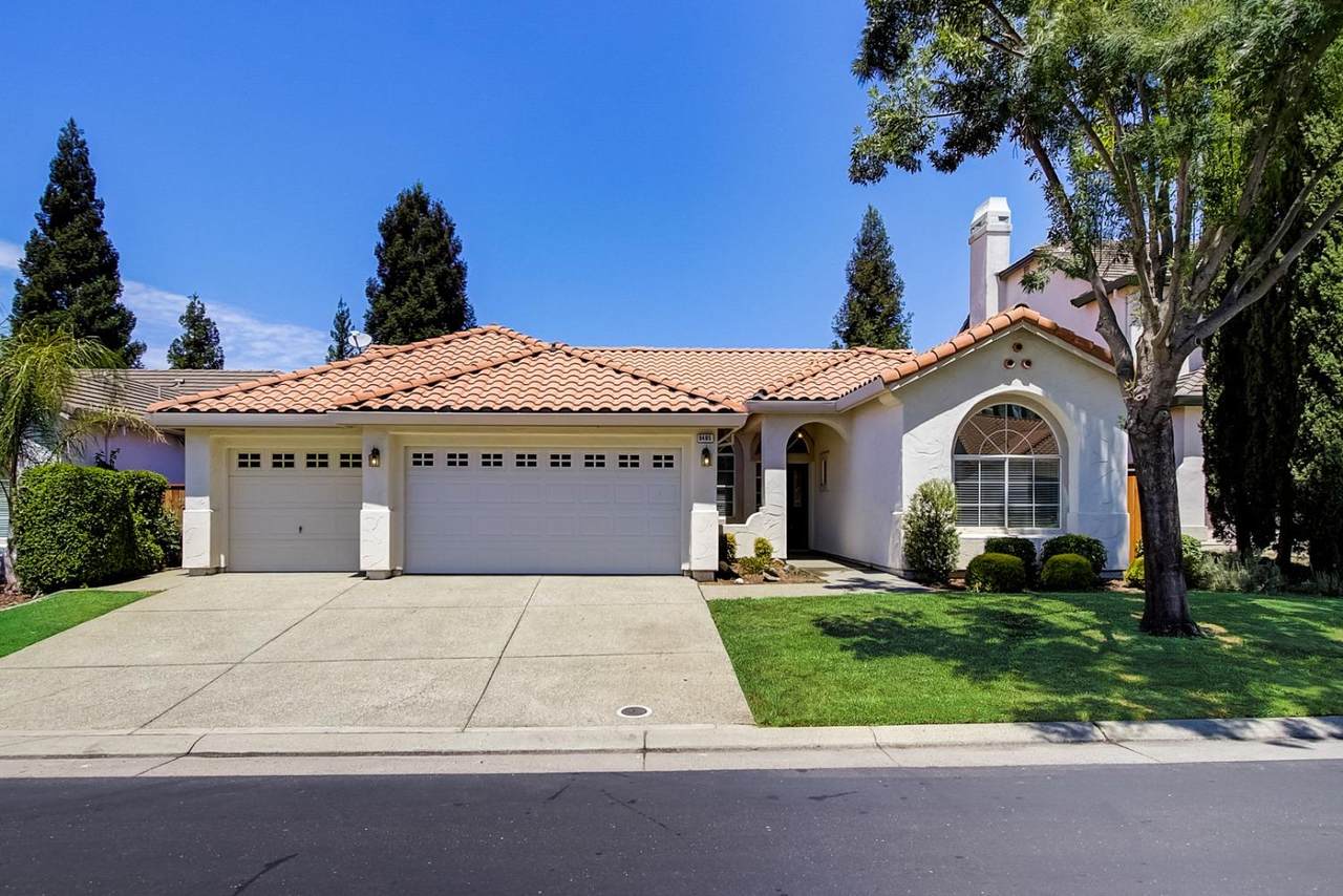 9405 Moondancer Circle - Photo 1