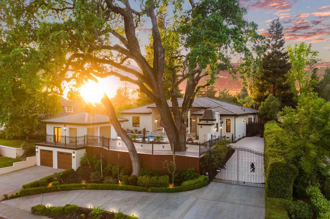 3337 American River Drive - Photo 1
