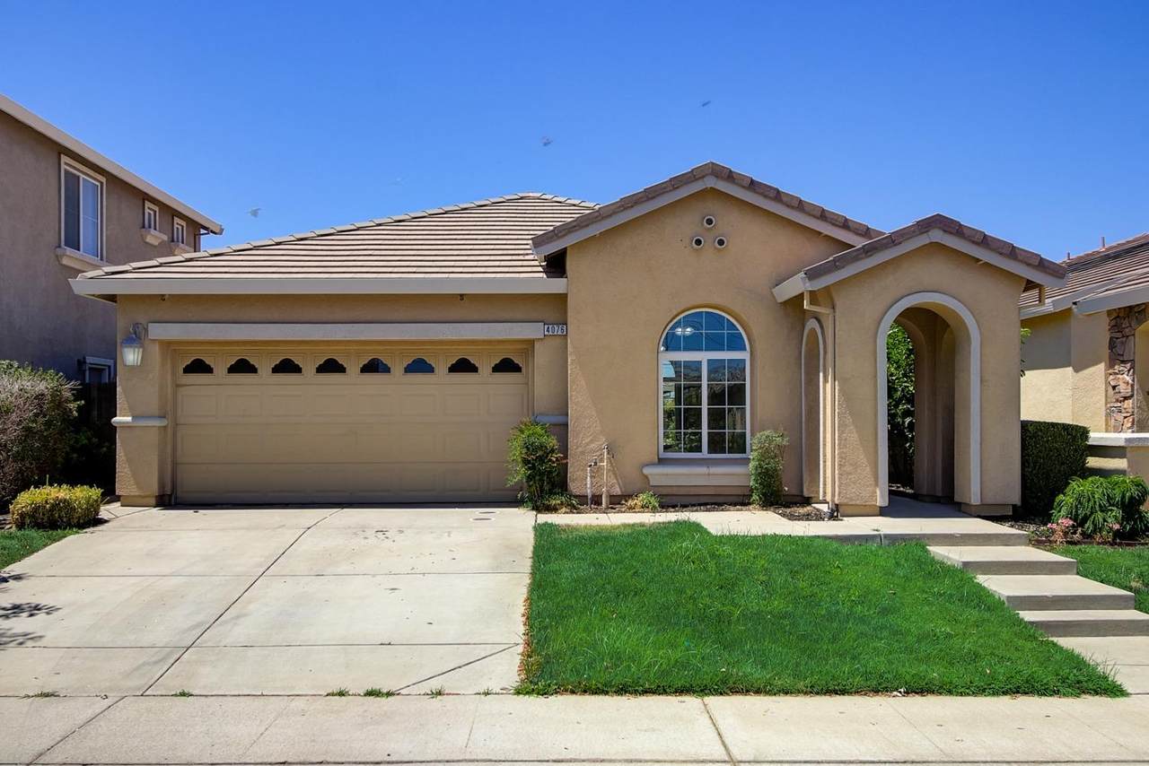 4076 Preserve Way - Photo 1