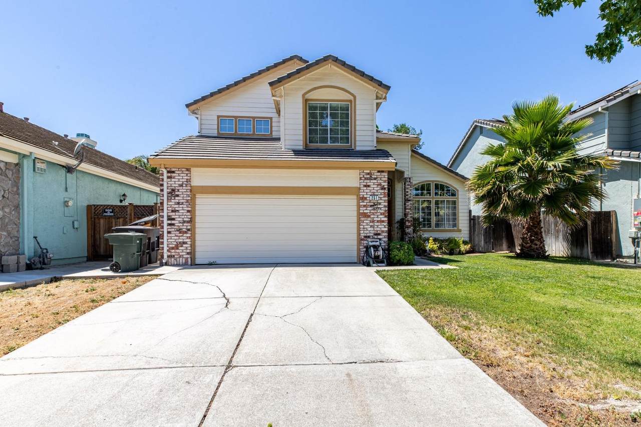 251 Tudor Way - Photo 1