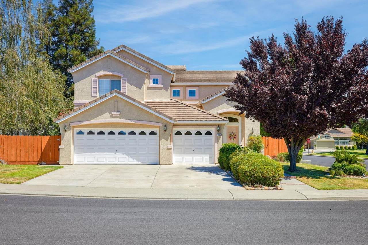1825 Delia Ct - Photo 1