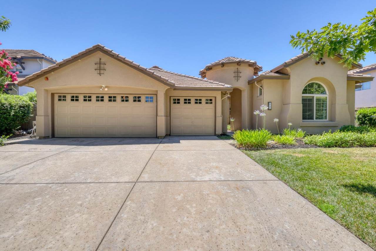 1701 Bella Circle - Photo 1