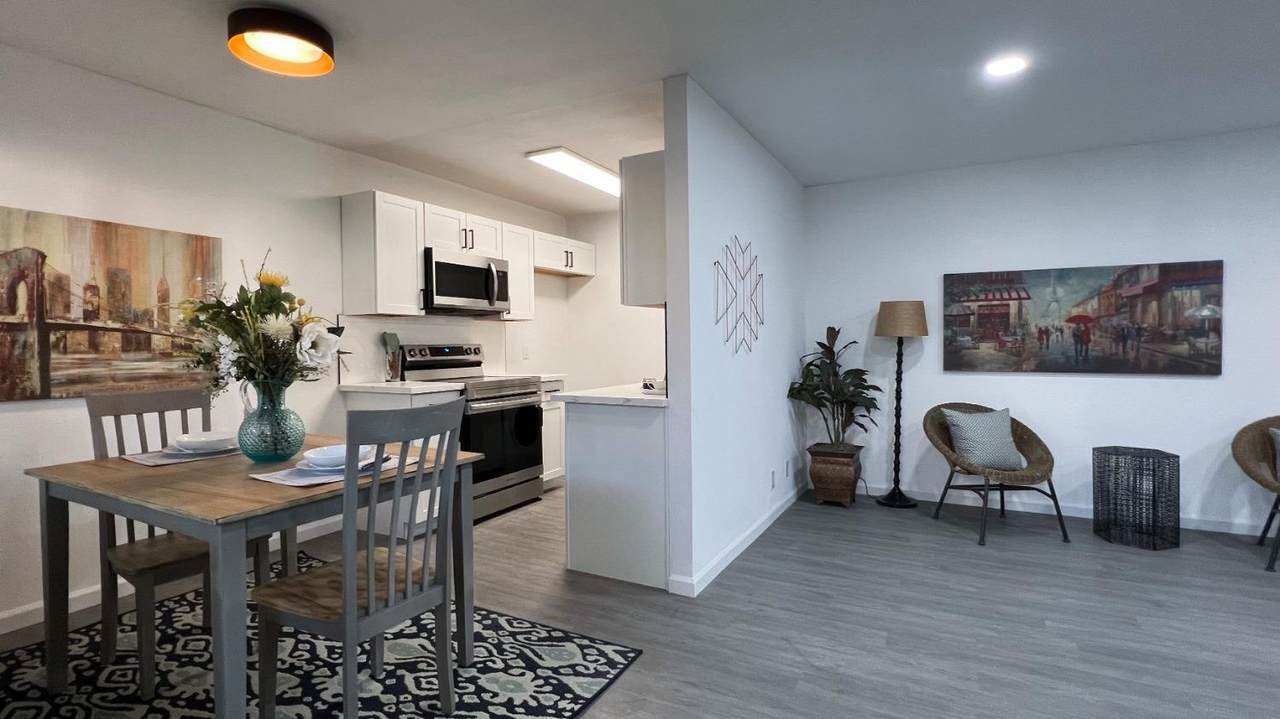 956 Kiely Boulevard - Photo 1