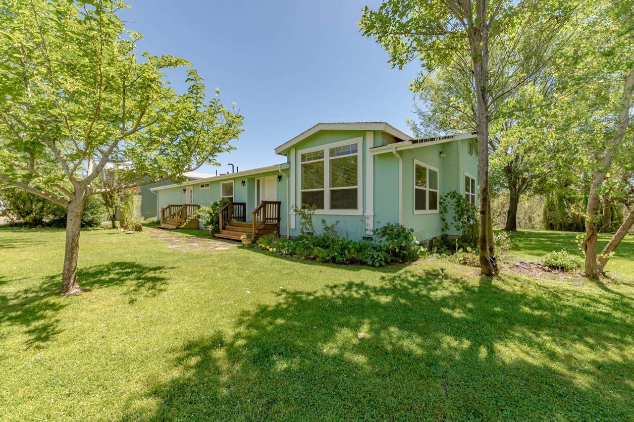 9161 Stacey Anne Drive - Photo 1