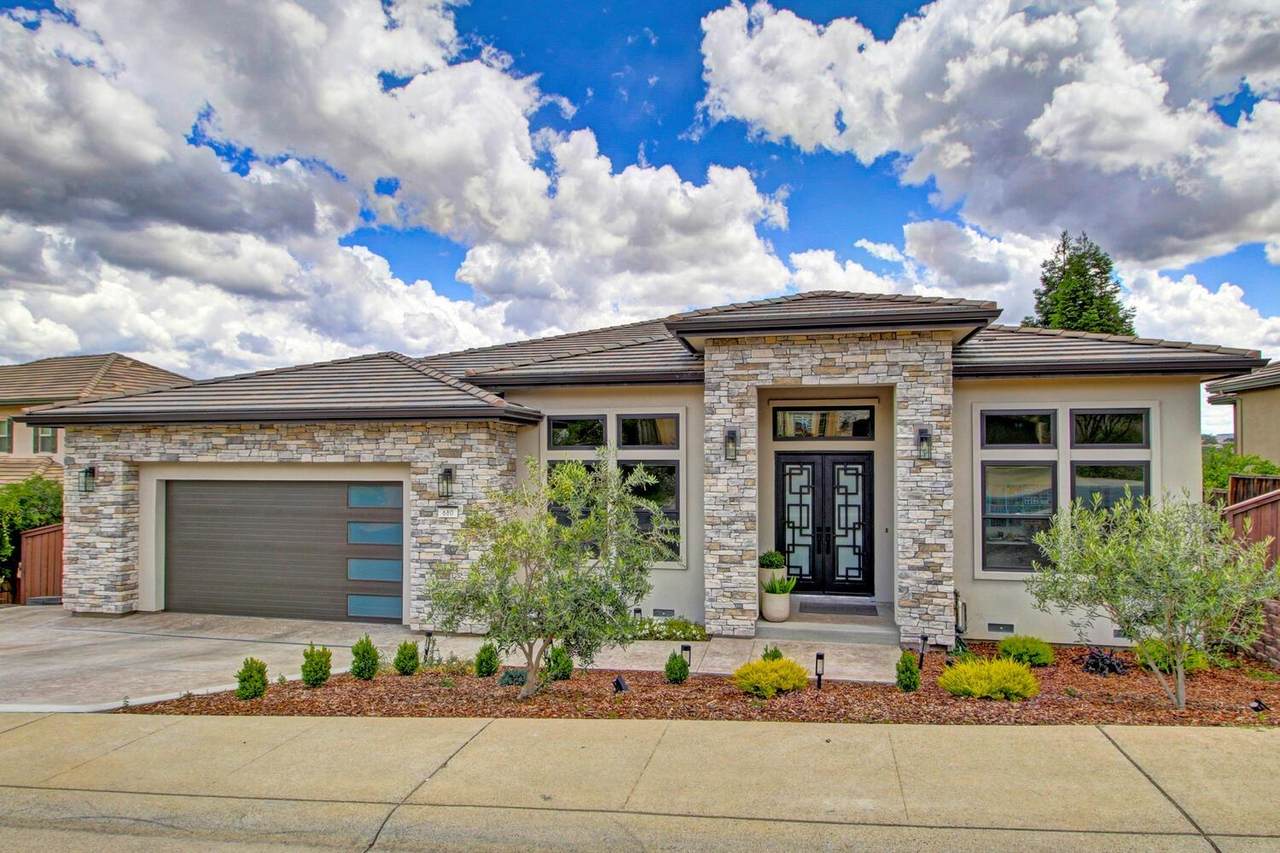 680 Misty Ridge Circle - Photo 1