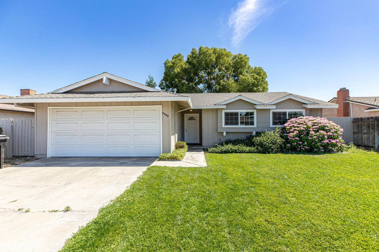2532 Casita Drive - Photo 1