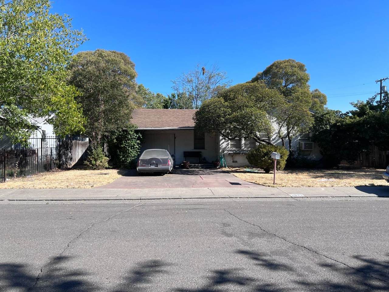 2322 Hackberry Street - Photo 1