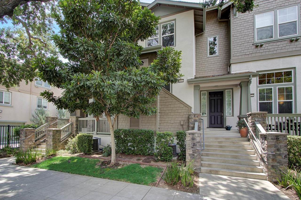 1624 D Street - Photo 1
