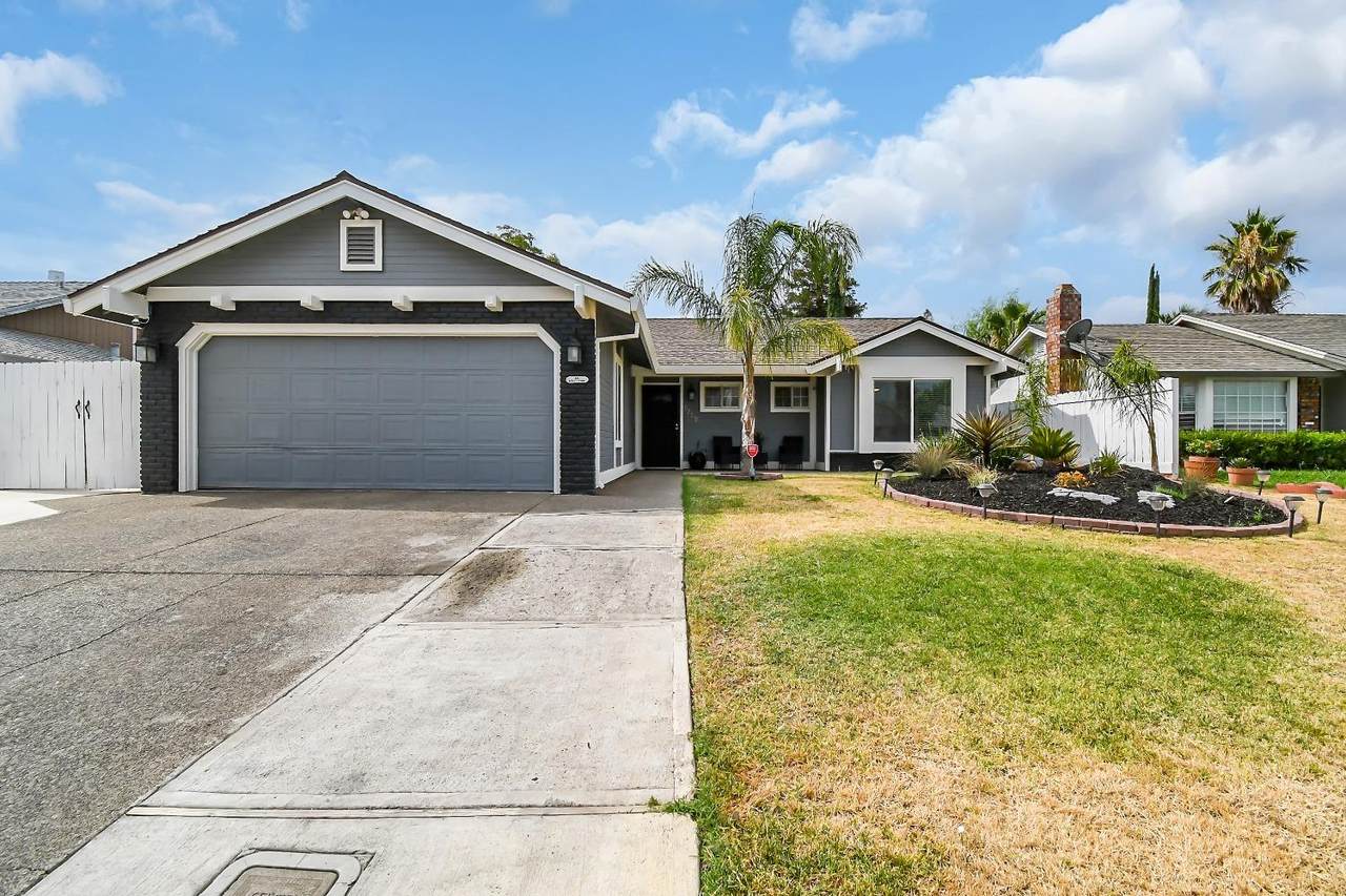 1718 Brookglen Drive - Photo 1