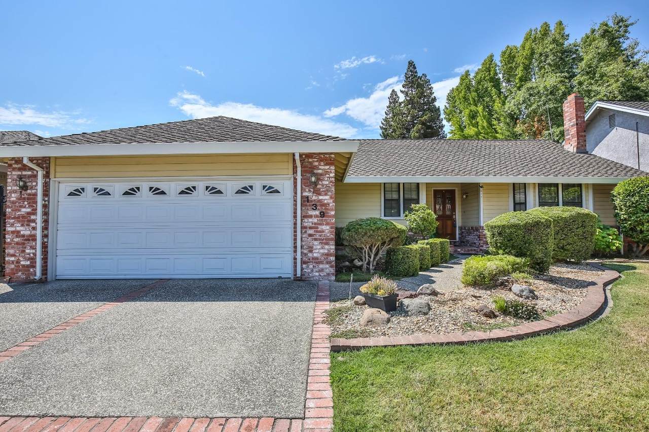 139 Arbusto Circle - Photo 1