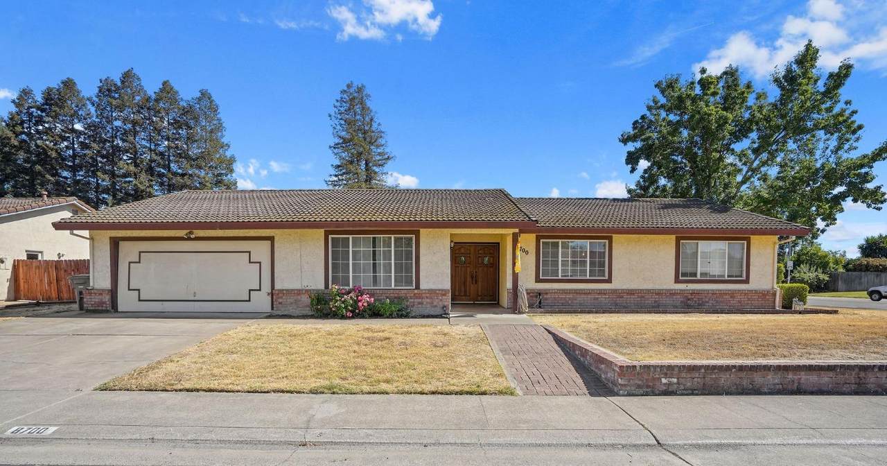 8700 Thetford Court - Photo 1