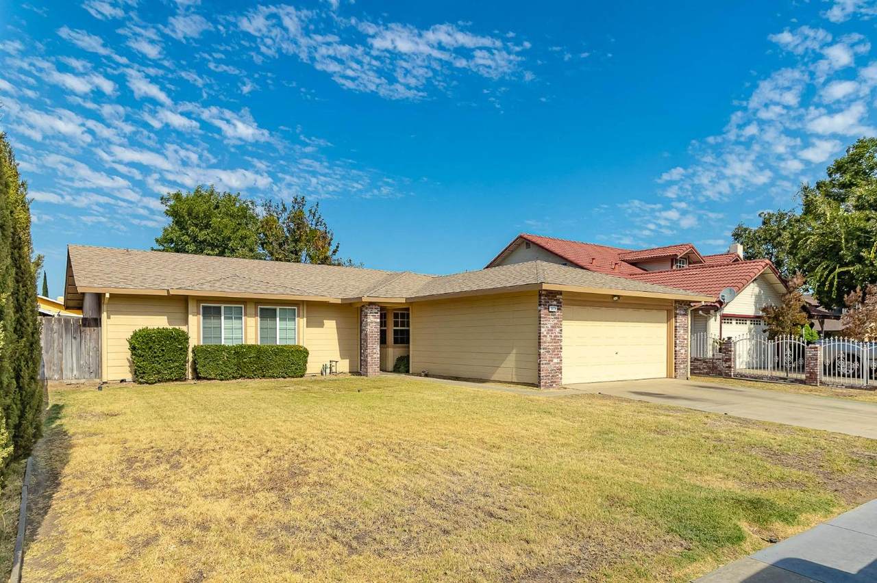3409 Georgeann Place - Photo 1