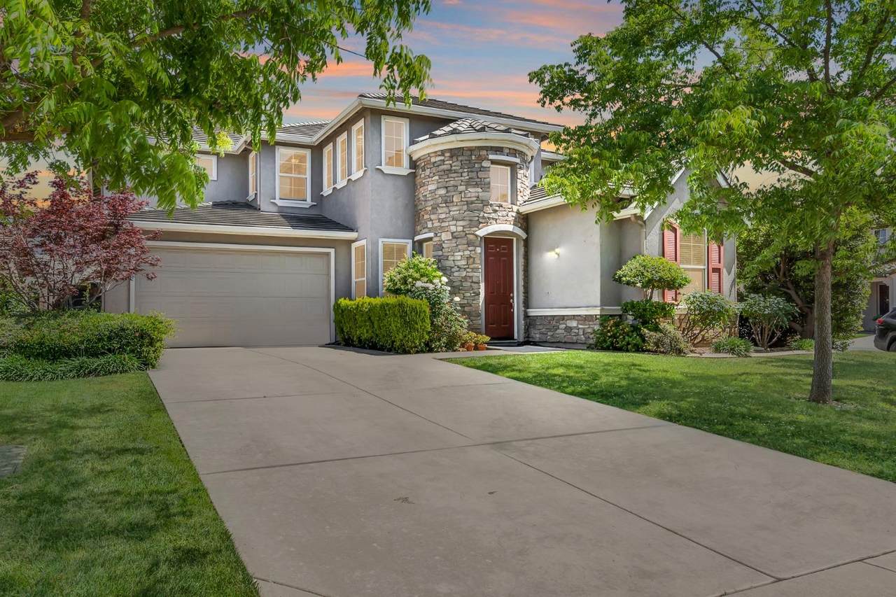 11753 Dionysus Way - Photo 1