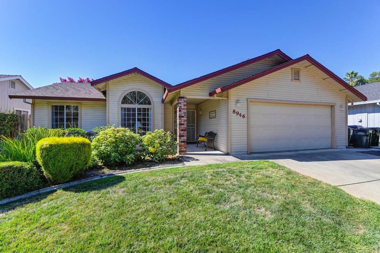 8946 Oakmore Way - Photo 1