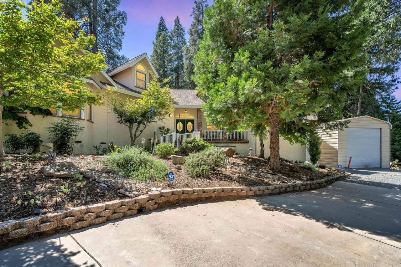 16831 Fairview Court - Photo 1