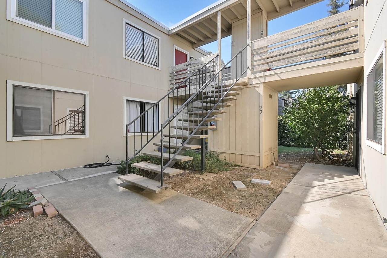 1920 Ahern Street - Photo 1