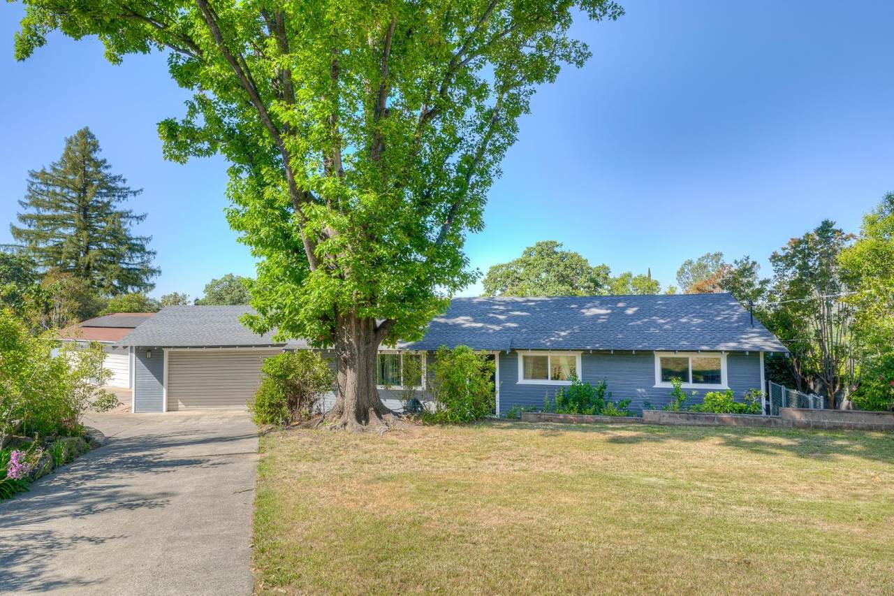79 Valley View Drive - Photo 1