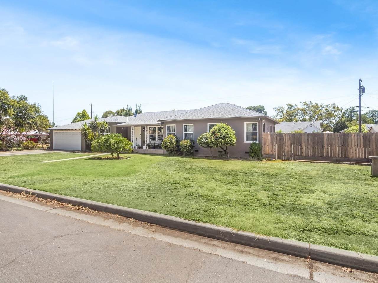 3028 Weldon Avenue - Photo 1