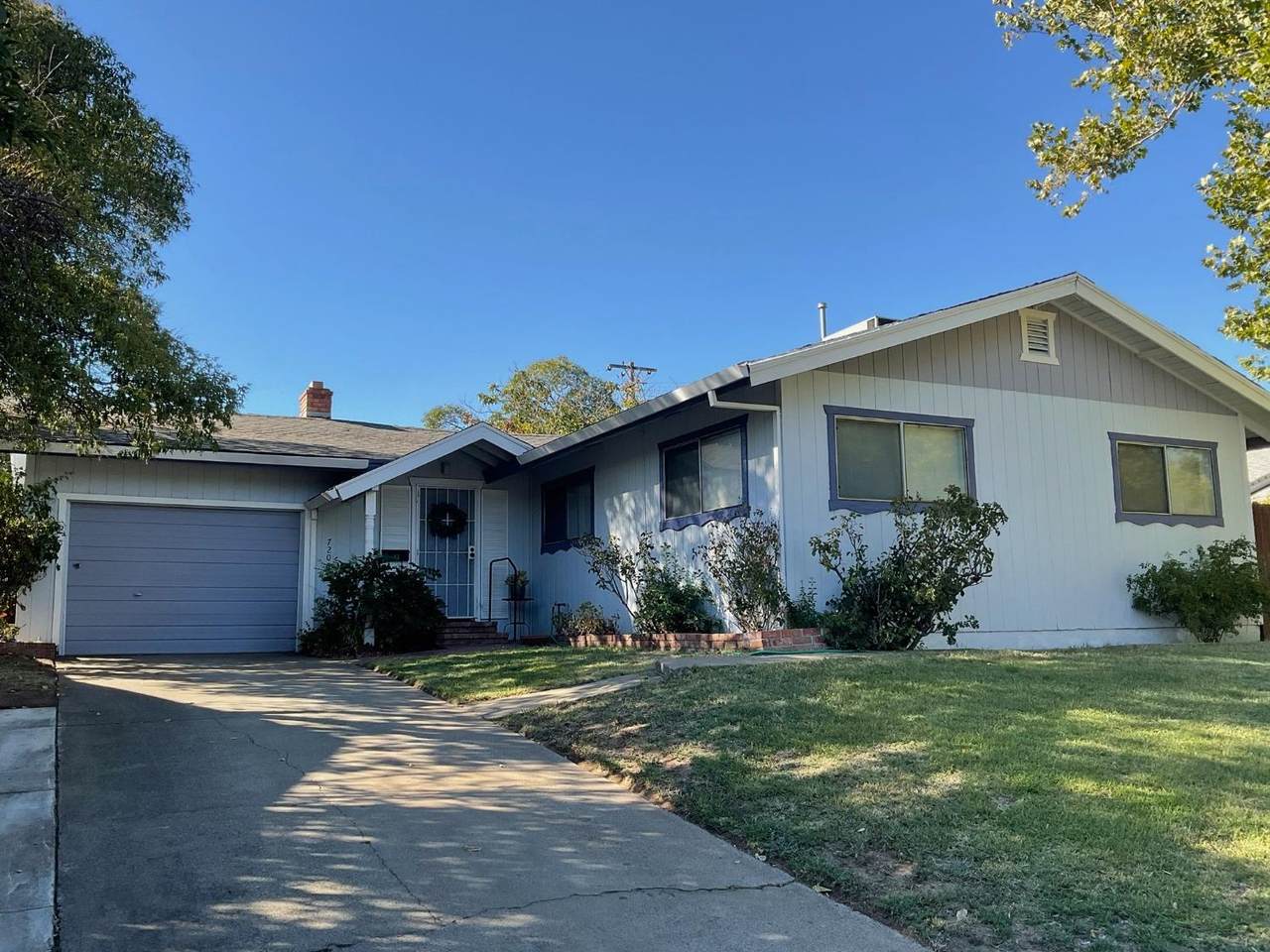 7205 Rollingwood - Photo 1