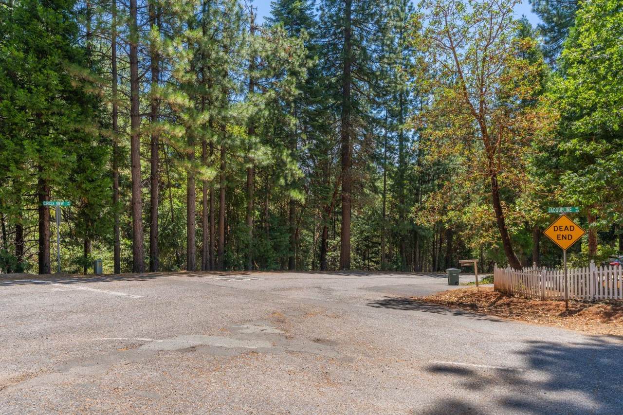 17770 Circle View - Photo 1