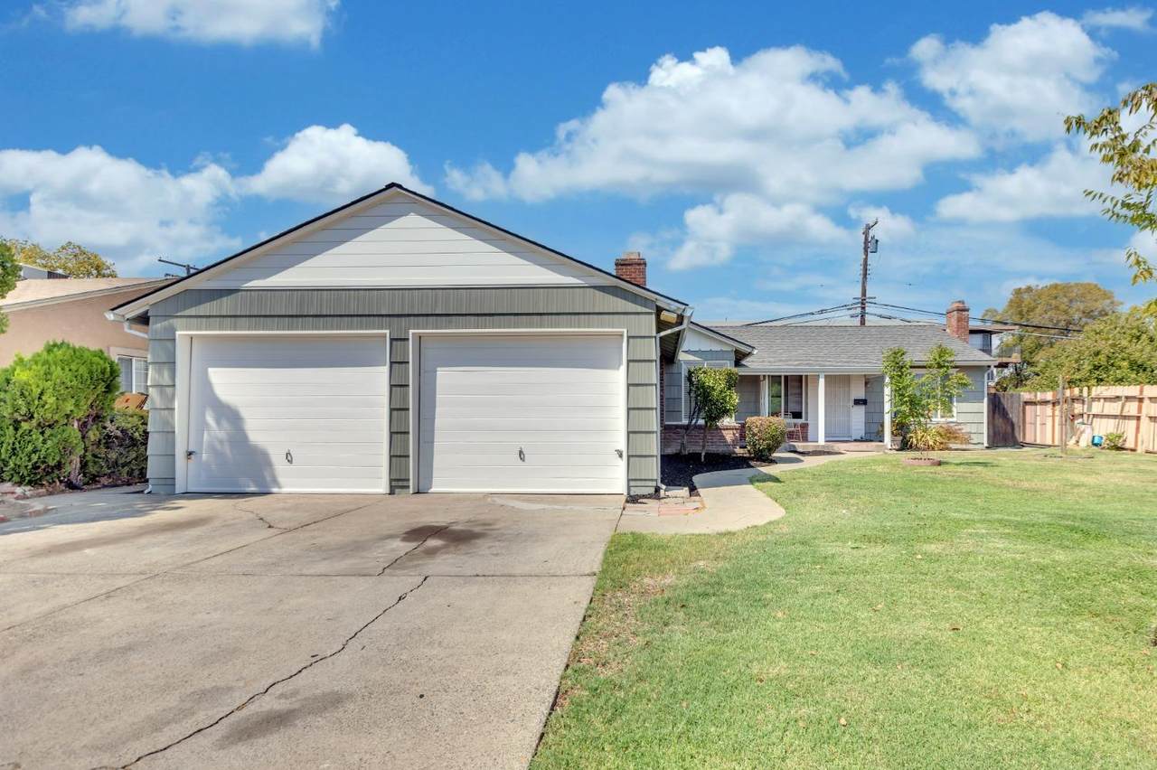 4615 A Parkway - Photo 1