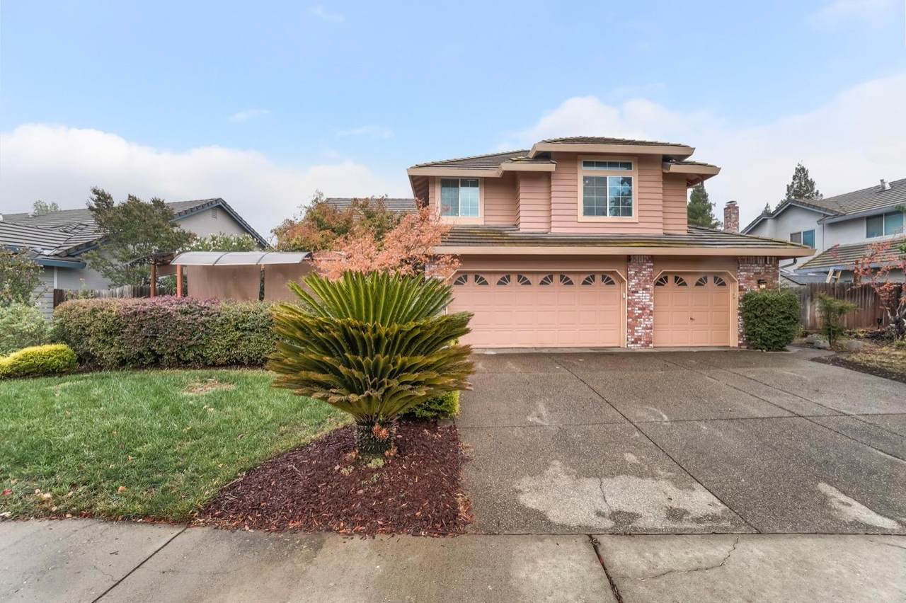 4641 Mountaingate Drive - Photo 1