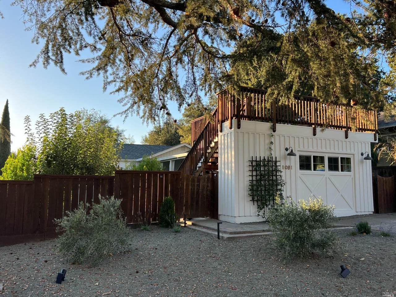 1081 Evans Avenue - Photo 1