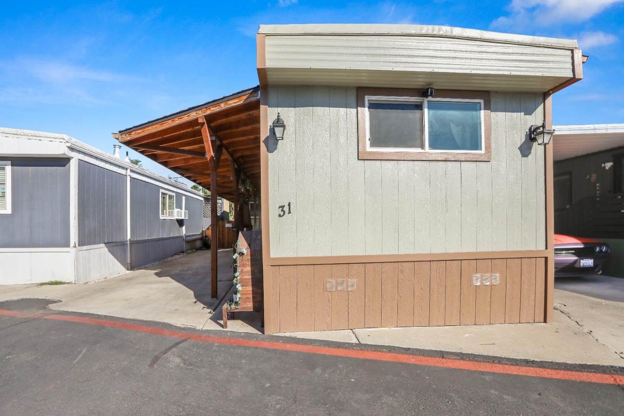 365 Louise Avenue - Photo 1