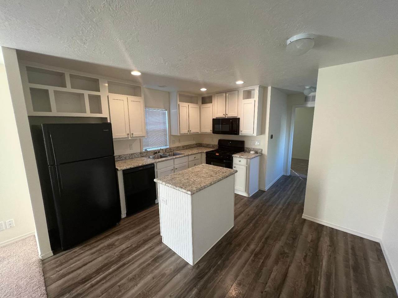 6025 Dias Ave - Photo 1