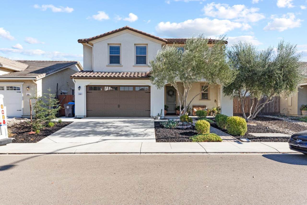 1496 Rock Springs Avenue - Photo 1